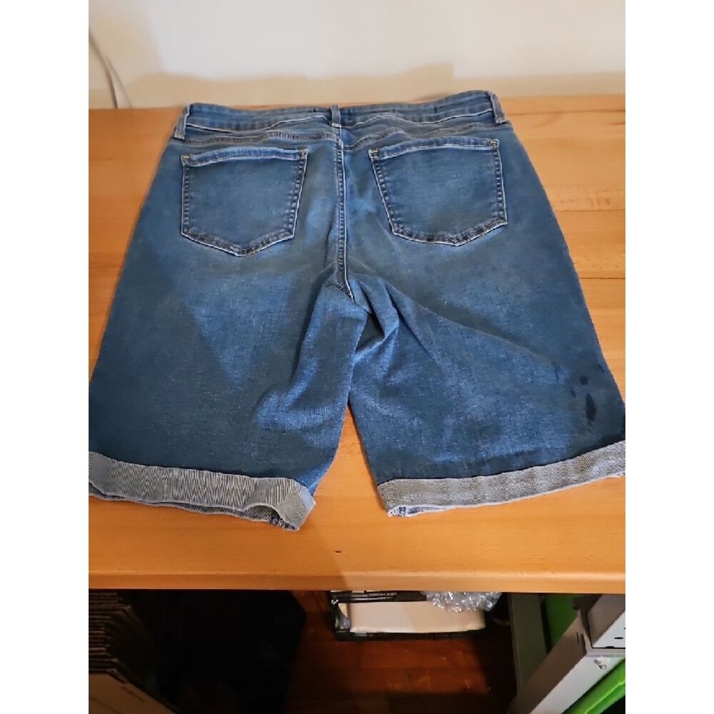 NYDJ  Briella Denim Bermuda Shorts 10 - Picture 7 of 7